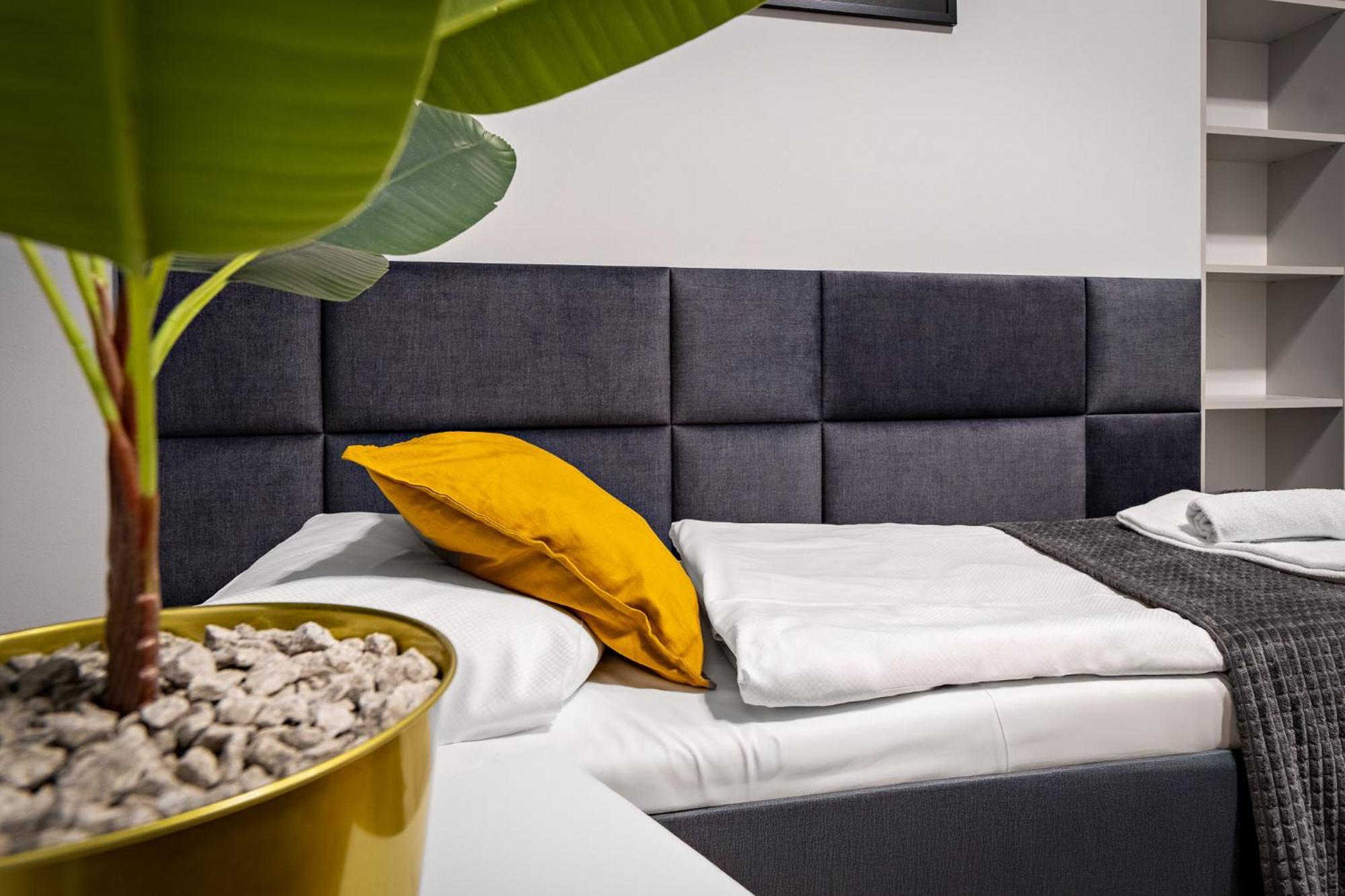 Bed & Breakfast Great Polonia Dwarf Wroclaw