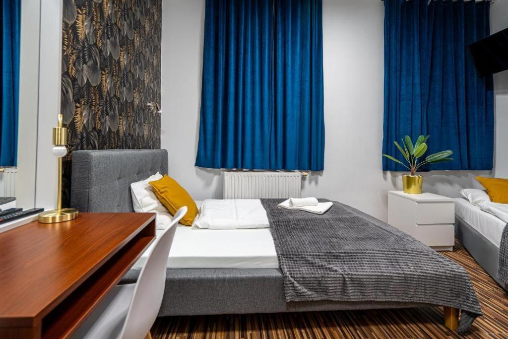 Bed & Breakfast Great Polonia Dwarf Wroclaw